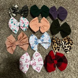 Little lopers lot - 11 bows total